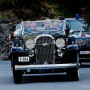 The Crown Prince and Crown Princess arrived at Flydalsjuvet viewing point in a 1932 Buick (Photo:  Stian Lysberg Solum / NTB scanpix)
